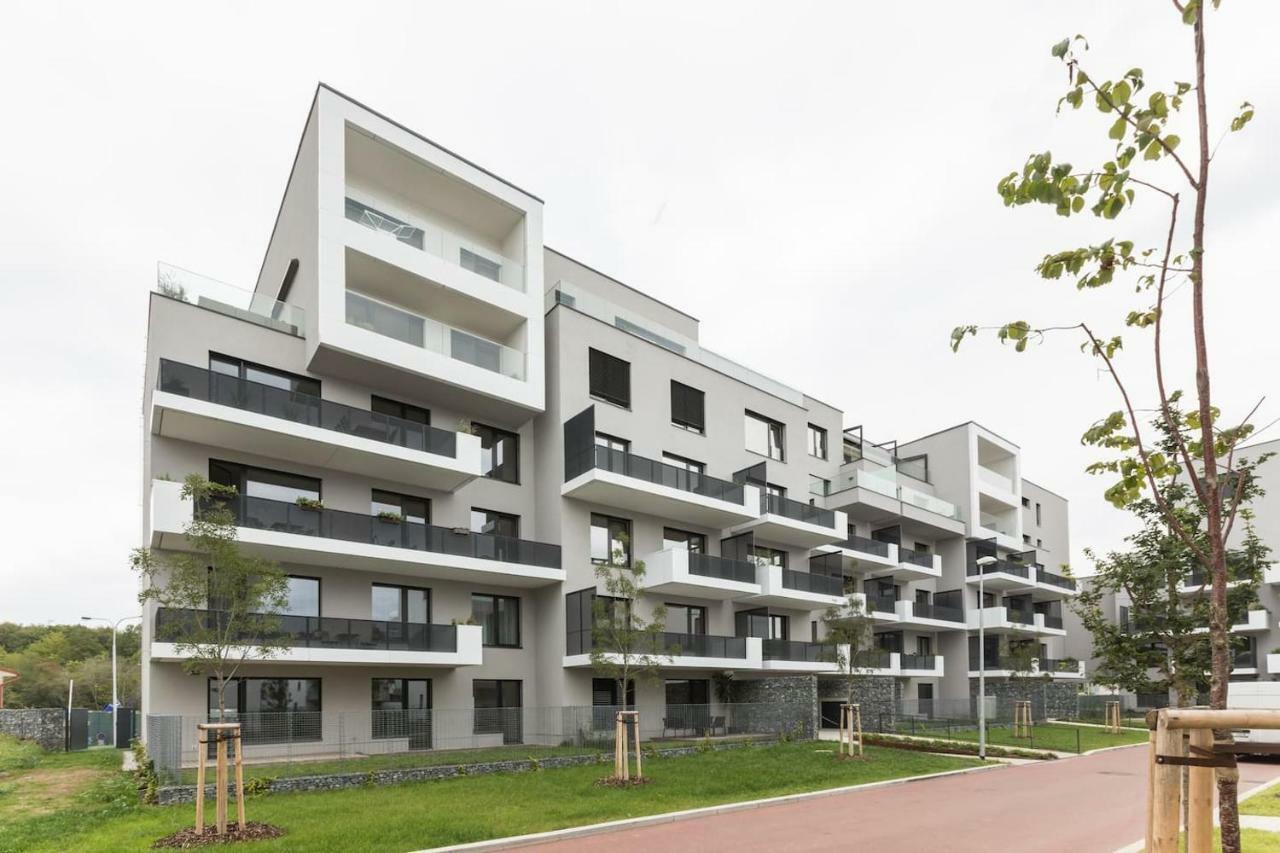 Waltrovka Garden With Parking, Netflix, Hbo * Praga