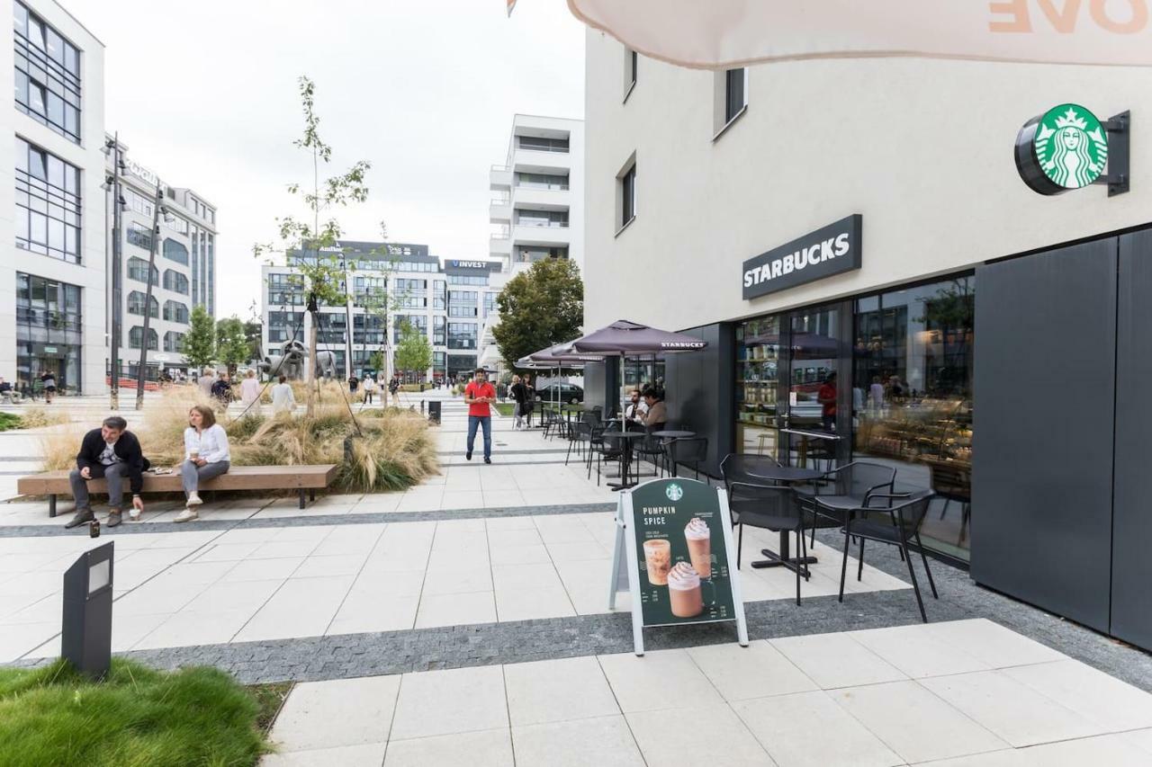 Waltrovka Garden With Parking, Netflix, Hbo